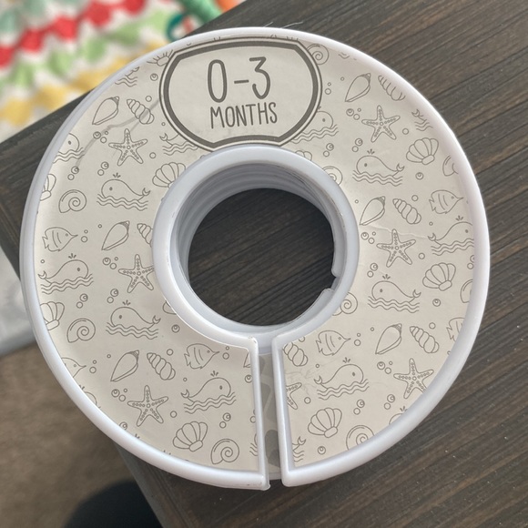 Newborn to toddler closet organizing - Picture 2 of 4